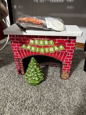 American Girl Holiday Decorative Mini Fireplace w/Green Ceramic Christmas Tree